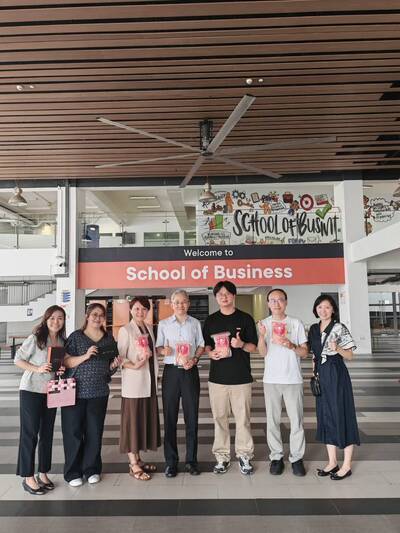 代表團至新加坡理工學院的商業創新中心進行人力資源學習旅程交流(另開新視窗/jpg檔)圖片